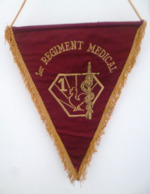 FANION 1ER REGIMENT MEDICAL - Drapeaux