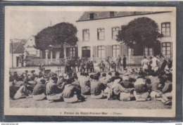 Carte Postale 59. Saint-Pol-sur-mer  Chants  De Scouts à La Ferme   Très Beau Plan - Saint Pol Sur Mer