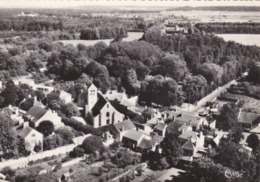 CPM.  15 X 10,5  -  LARDY  -  Vue Sur L'Eglise - Lardy