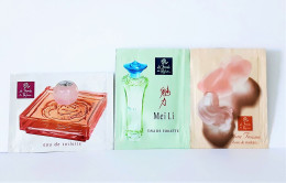 3 échantillons De Parfum  Pochette AME TOSCANE  MEILI   LE SECRET DE LA ROSE  LE MONDE EN PARFUM  EDT - Parfums - Stalen