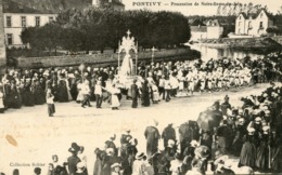 PONTIVY **** UNE PROCESSION **** - Pontivy