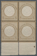 Deutsches Reich - Brustschild: 1872, 5 Gr Ockerbraun Im 4er-Block Vom Unterrand (dort Zähnung Angetr - Brieven En Documenten