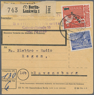 Berlin: 1951, 1 DM Grünaufdruck Zusammen Mit 30 Pfg. Bauten Auf Paketkartenstammteil (senkrechter Mi - Brieven En Documenten