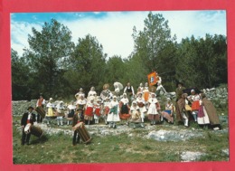 CPM -  Folklore En Provence - "Lou Galoubet" - Lambesc - Cigales Et Tambourins Sont Nos Plus Gais Refrain - Lambesc