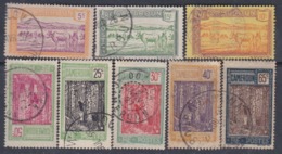 Cameroun N° 109 / 11 + 114 / 15 + 117 + 119 + 122 O Partie De Série : Les 8 Valeurs Oblitérations Moyenne Sinon TB - Used Stamps
