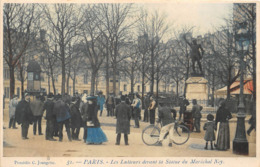 PARIS-LES LUTTEURS DEVANT LA STATUE DU MARECHEL NEY A PARIS - Paris (06)