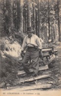 Thème.  Métiers Divers: Bois       88    Vosges. Un Schlitteur       (Voir Scan) - Altri & Non Classificati