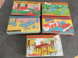 LOT DE 5 BOITES DE JOUETS ANCIEN FAITES LE VOUS MEME MAISON DE POUPEE  CUISINE  SALLE A MANGER ECT - Altri & Non Classificati