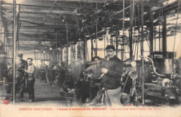 18-VIERZON- INDUSTRIE- L'USINE D'AUTOMOBILE BROUHOT- UNE VUE PRISE DANS L'ATELIER DES TOURS - Vierzon