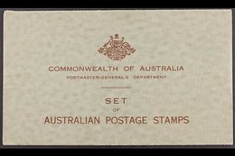 1934 COMMONWEALTH OF AUSTRALIA PRESENTATION PACK A Greyish Folder Inscribed "Commonwealth Of Australia / Postmaster-Gene - Andere & Zonder Classificatie