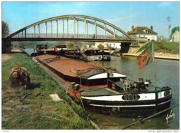 Carte Postale 60. Thourotte  Les Péniches "Bone" Et "La Jonque"  Sur Le Canal De L'Oise Très Beau Plan - Thourotte