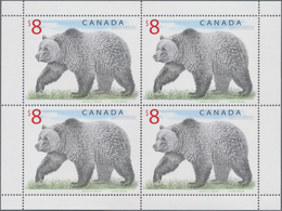 Kanada: 1997, Grizzly Bear, 177 X Michel No. 1647 Mint Never Hinged, Mostly In Mini Sheets. Face Val - Sammlungen