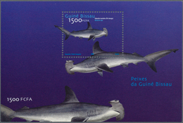 Thematik: Tiere-Fische / Animals-fishes: 2002, Guinea-Bissau: FISHES, Souvenir Sheet, Investment Lot - Poissons