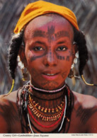 Afrique Kenya Country Girl Jeune Paysanne (visage Fardé Par Antimoine) N°2AF28  TBE - Kenya