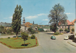 D-95632 Wunsiedel - Im Fichtelgebirge - Hackerplatz Mit Landwirtschaftsschule - Cars - VW Käfer - Mercedes Ponton - Wunsiedel