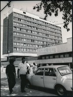 1968 Dunaújváros, ABC Áruház, Novotta Ferenc Fotója, 22,5×17,5 Cm - Altri & Non Classificati