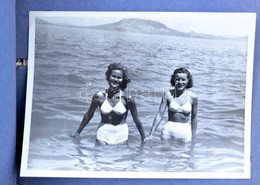 Cca 1940 Lányok A Balatonnál 14 Db Fénykép Füzetben - Sonstige & Ohne Zuordnung