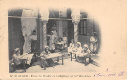 Thème.  Métiers   Divers. Textile      Algérie    Ecole De Broderie     (Voir Scan) - Sonstige & Ohne Zuordnung