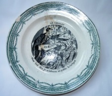 ANCIENNE ASSIETTE HUMORISTIQUE ST AMAND SAINTE AMANDINOISE LE CAMELOT - Saint Amand (FRA)