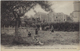 Delcampe - 27   Beaumesnil Le Repos Pour Les Jeunes Parisiennes  La Maison Vue Des Prairies - Beaumesnil