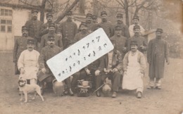 ISSY Les MOULINEAUX - Militaires Posant En 1914    ( Carte Photo ) - Issy Les Moulineaux