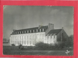 CPSM Grand Format - Plougerneau -(Finistère) - L'école Libre Des Garçons -Ecole St Jean Paptiste Au Bourg De Plougerneau - Plouguerneau