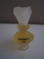 Miniature "PARFUMS REGINE'S " Eau De Toilette  (Pleine) - Miniatures Femmes (sans Boite)