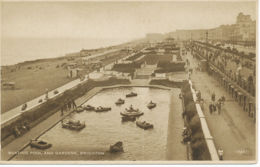 UK BRIGHTON, Ca. 1930 Very Fine Mint Sepia Postcard "Boating Pool And Gardens" - Brighton