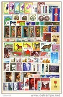 1977 Comp.-MNH **Yvert Nr-2268/2358+P.A.125/28+B F68/71 BULGARIA / Bulgarie - Annate Complete