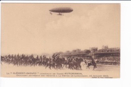 Le "CLEMENT-BAYARD" Construit En Tissus HUTCHINSON, évoluant Au Dessus Des Troupes à La Revue De Longchamp, Le 14.7.1912 - Equipment