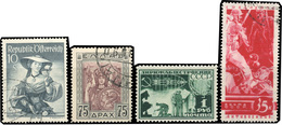 * Collection De Timbres De Pays Du Monde Entier Dont RUSSIE, CHILI, EGYPTE, ITALIE, TURQUIE, CANADA, POLOGNE, AUTRICHE,  - Sonstige & Ohne Zuordnung