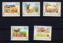 Ascension 1994 ; Les ânes, 618 / 622**, Cote 13 €, - Donkeys