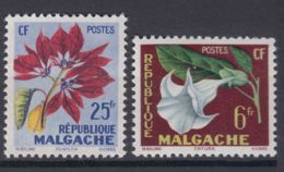 Madagascar Flowers 1959 Mi#440-441 Mint Never Hinged - Ungebraucht