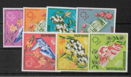 TOGO - FLEURS -  YVERT 536/538 + A71/74 NON DENTELES ** MNH - - Togo (1960-...)