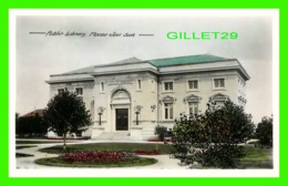 MOOSE JAW, SASKATCHEWAN - PUBLIC LIBRARY - THE GOWEN SUTTON CO LTD - REAL-PHOTO - - Sonstige & Ohne Zuordnung