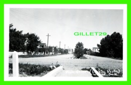 WILKIE, SASKATCHEWAN - MAIN STREET LOOKING NORTH - REAL-PHOTO - TRAVEL IN 1959 - - Other & Unclassified