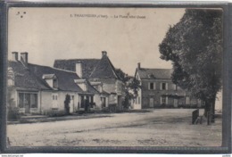 Carte Postale 18. Thaumiers  La Marie Et L'école  Sur La Place Coté Ouest  Très Beau Plan - Thaumiers