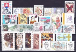 ** Slovaquie 2003 Mi 444-475, (MNH) L'année Complete - Años Completos