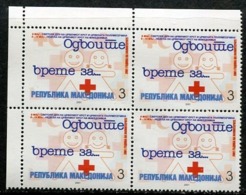 MACEDONIA 2001 Red Cross Week Tax Block Of 4 MNH / **.  Michel 113 - Nordmazedonien