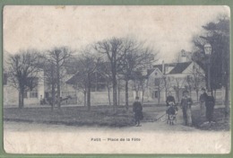 CPA Peu Courante - SEINE SAINT DENIS - COUBRON - LE PATIT - PLACE DES FÊTES - Animation - édition A. Breger Frères / - Autres & Non Classés