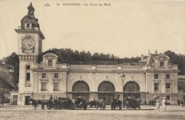 CARTE POSTALE ORIGINALE ANCIENNE : BAYONNE LA GARE DU MIDI ANIMEE PYRENEES ATLANTIQUES (64) - Stazioni Senza Treni