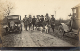 CPA 2793 - Sport - Carte Photo - Chasse - Un Groupe De Chasseurs Avec Des Chiens & Automobile Ancienne - Caccia