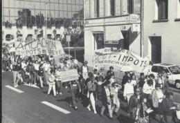 10x15  Manifestation Des  Agents Des Impots Rue Du Chateau D'eau à Bordeaux  Le 16 Octobre 1989      Arcachon - Labor Unions