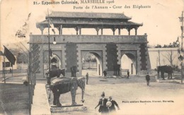 Thème  Exposition Coloniale.  Marseille  1906       Porte De L'Annam Cour Des Eléphants    (voir Scan) - Esposizioni