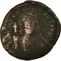 Monnaie, Tibère II Constantin, Demi-Follis, 578-582, Constantinople, TB - Bizantinas