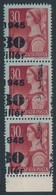 ** 1945 Kisegítő 30f/30f Függőleges 3-as Csík Balra Tolódott Felülnyomással, Jobb Oldalon Festék Csík - Other & Unclassified