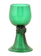 Zöld üveg Talpas Pohár, Apró Karcolásokkal, D: 6 Cm, M: 12 Cm. - Vidrio & Cristal