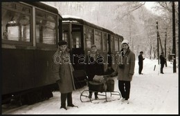 Cca 1938 Budapesti Villamos Télen, 5 Db Vintage Negatív (de Csak Az Egyiken Látható Villamos), 24x36 Mm - Other & Unclassified