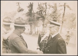 1933 Horthy Miklós Kormányzó Cserkész Vezetőkkel, Fotó, Felületén Törésnyommal, Szakadással, 17,5×24 Cm - Scoutismo