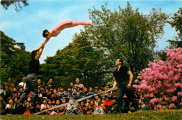 Corée Du Nord - Spectacle - Cirques - Pyongyang - 16 Cartes Avec Pochette Sur Le Cirque - Semi Moderne Grand Format - Korea (Nord)